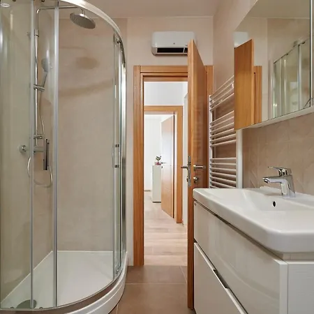 Kelava Apartament *